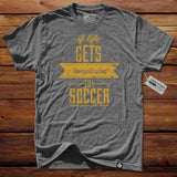 #TheSoccerNuts T-Shirt - If Life Gets Complicated Yellow